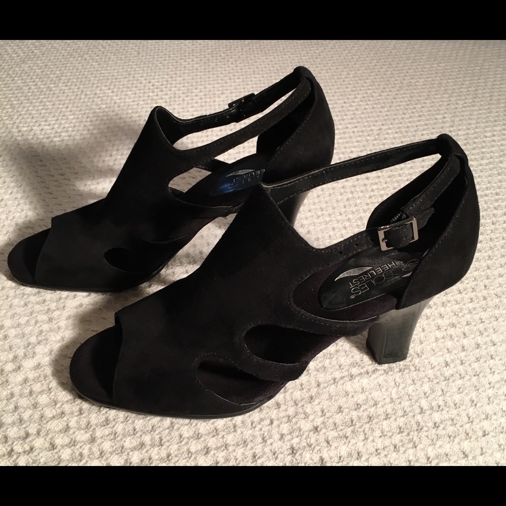 Aerosoles Black Suede Heels